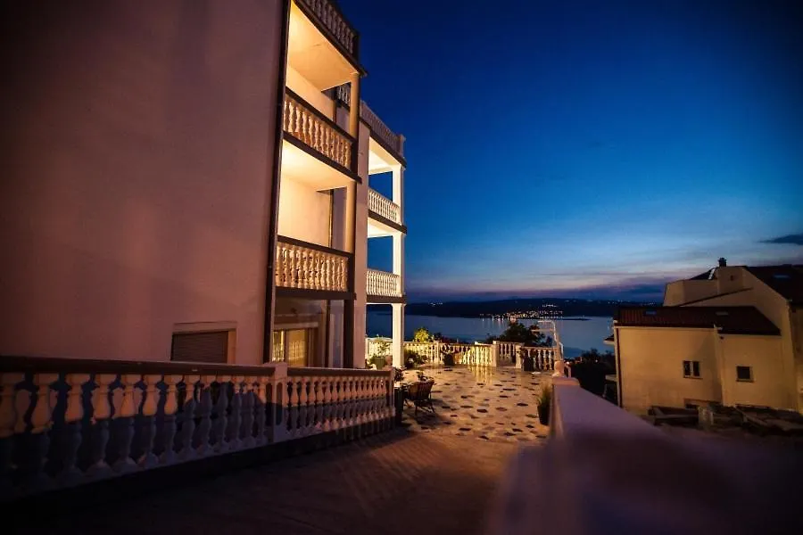 Apartment In Crikvenica With Sea View, Balcony, Air Conditioning, Wifi 3492-7